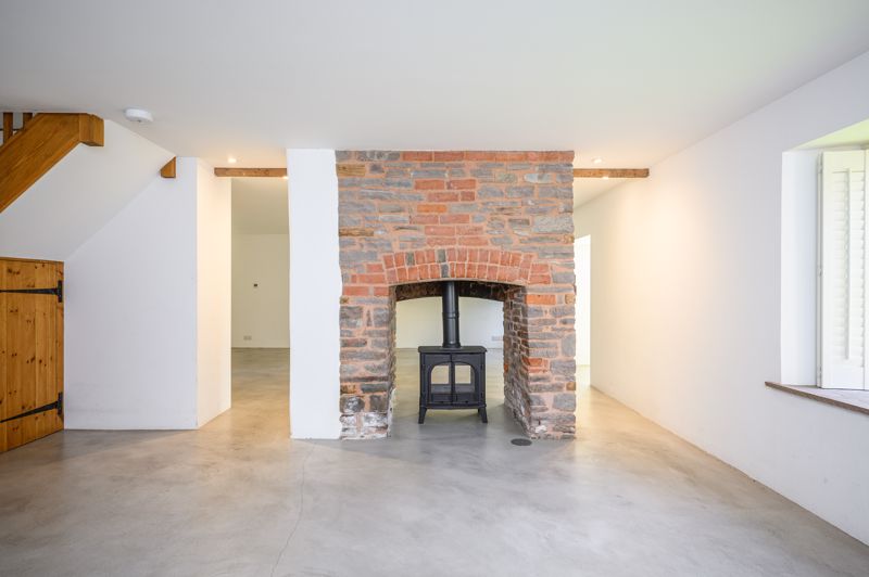 Sitting Room- click for photo gallery